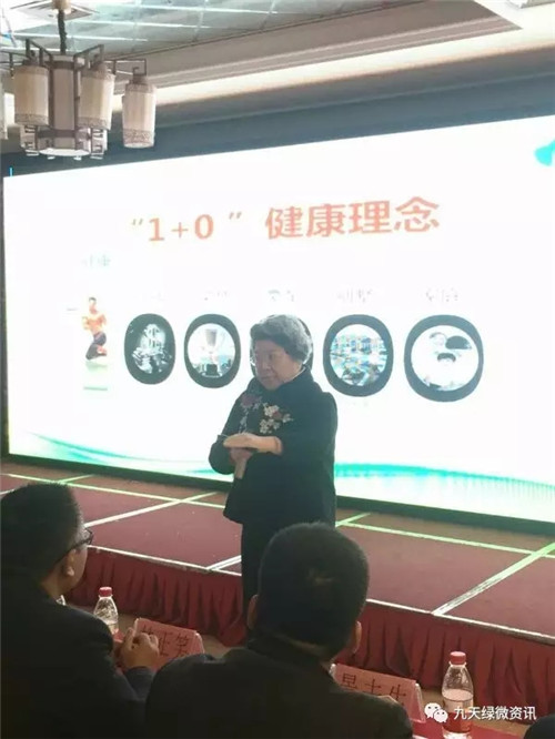 女人睡觉腿张开，是好是坏？好处需女性勇于承认