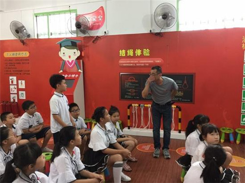 “中脉安全体验教室”回访活动在福建省举行