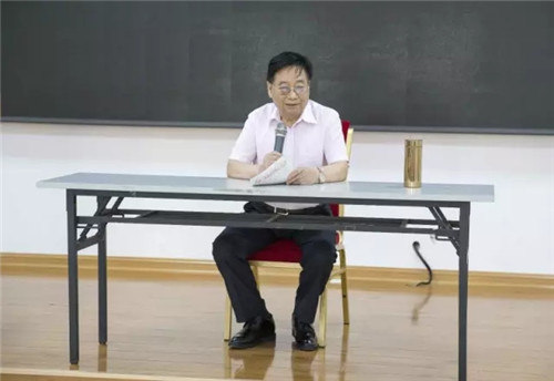 三株董事长吴炳新出席全体员工大会并发表重要讲话