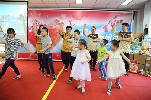 天狮集团成功举办5·18“爱心日”系列公益活动