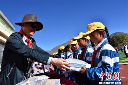 中脉朝阳卫生室落成 万余名西藏学生将受益