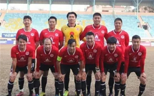 广州太阳神队获得第6届老甲A足球赛决赛冠军