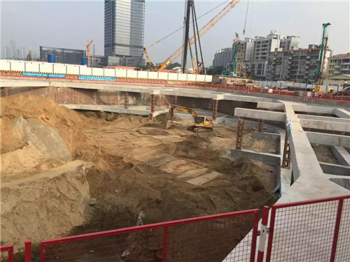 九极公司总裁宁水生一行莅临九极大厦建设施工现场视察