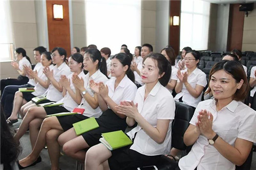 浏阳市公安局“学雷锋·见行动”法律课堂走进绿之韵集团