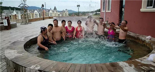 绿活美地首次国内游——亚布力温泉之旅，伙伴们意“游”未尽！