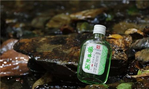 龙润杨林肥酒：中国绿酒传奇的唯一延续