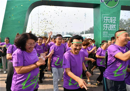 “乐轻乐燃”盛大起航 天狮草地电音节嗨爆今夜