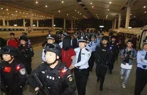 涉案金额高达2000万，发展下线600余人——桂林批捕特大传销案15名主犯