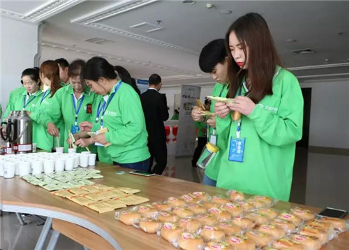 出色的人在不断学习中提高自己，双迪金牌产品讲师特训营火热进行中