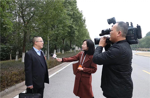 胡国安委员出席湖南省政协十二届二次会议，政协提案引与会委员广泛认同及媒体聚焦报道