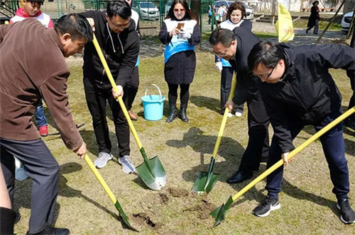 新时代上海分公司举办“拥抱绿色，从新出发”植树节主题活动