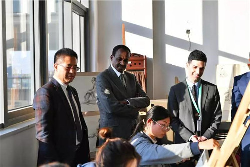 埃塞俄比亚驻华大使特肖梅·托加访问天狮集团