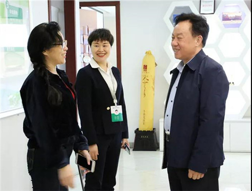 中国口腔清洁护理用品工业协会理事长一行莅临绿之韵健康科技调研指导