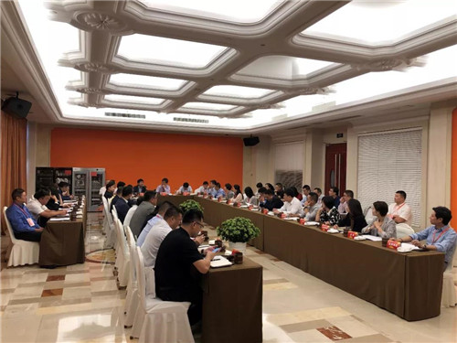 北京大学中国直销行业发展研究中心理事会代表参观隆力奇
