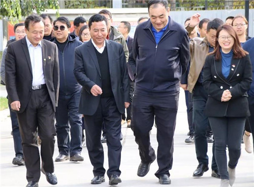 西藏自治区林芝市党政代表团莅临金诃藏药考察