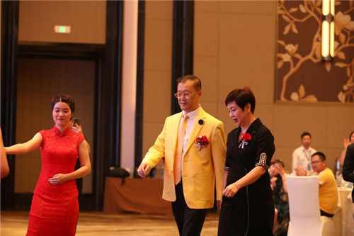 龙行系统创始人李广龙、柳玲伉俪加盟安永云健康欢迎大会圆满举行