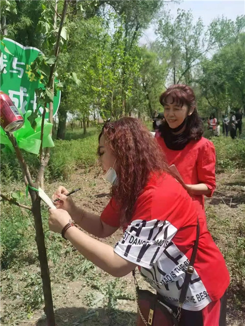 “绿色成长力量—安然与社会共成长（新疆站）”植树节活动成功举办！