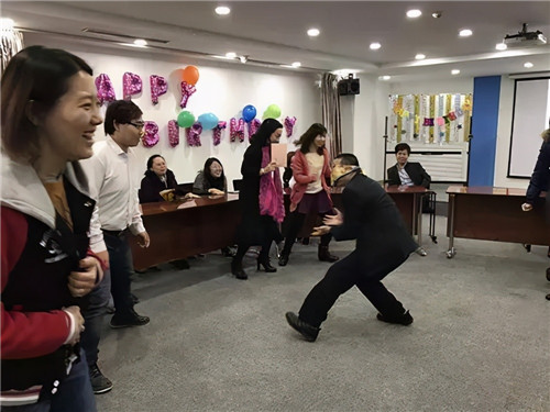 热烈庆祝“天津铸源员工生日会”在总部隆重举行